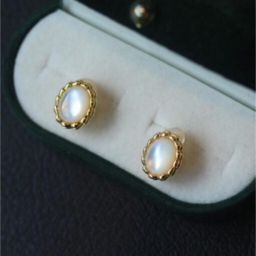 Natural white mother-of-pearl stud Earrings/Sterling 925Silver 18KGold-Plated vintage stud/Customize gift box/anniversary/retro French style - Image 4