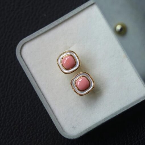 Natural Queen Conch Stud Earrings/Sterling 925 Silver 18K Gold-Plated Queen Conch Studs with White Mother of Pearl/Customize gift box - Image 3