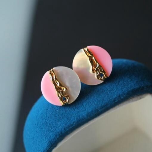 Natural Queen Conch Stud Earrings/Sterling 925 Silver 18K Gold-Plated round Queen Conch Studs with White Mother of Pearl/Customize gift box - Image 5