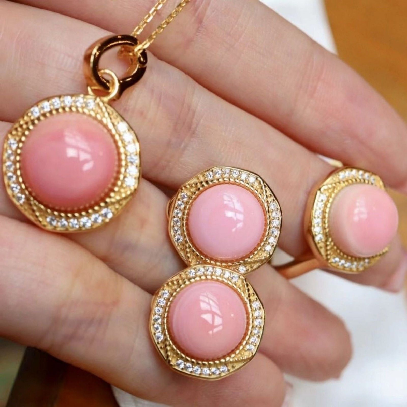 Natural Pink Queen Conch Shell Jewelry set|Pink Sea Shell Stud Earrings|Untreated Pink Gemstone Pendant|Handmade Vintage Jewelry Set women - Image 6