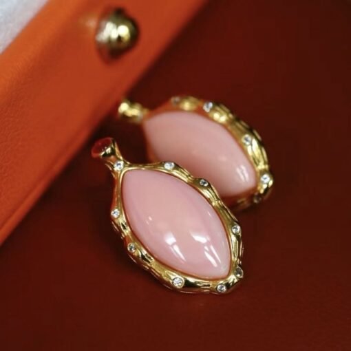 Natural Pink Queen Conch Shell stud earring gold plated silver|Statement Pink Gemstone Jewelry|Unique Earring For Her|Vintage Stud Earring - Image 2