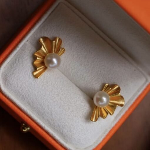 Vintage Petal pearl stud earrings gold plated silver|Real Pearl Studs Earrings gold|Antique Floral Pearl Earrings|Handmade Gemstone Earrings - Image 3
