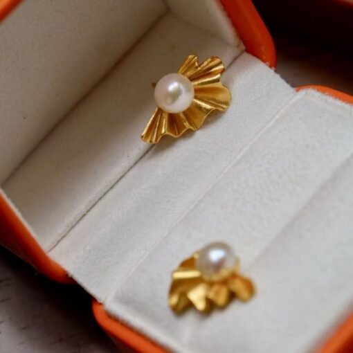 Vintage Petal pearl stud earrings gold plated silver|Real Pearl Studs Earrings gold|Antique Floral Pearl Earrings|Handmade Gemstone Earrings - Image 4