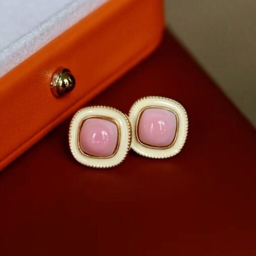 Natural Pink Queen Conch Shell stud earring gold plated silver|Statement Pink Gemstone Jewelry|Unique Bezel Earring|Vintage Earring Women