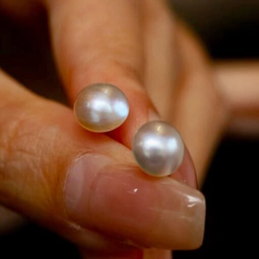 Natural Seawater White Mabe Earrings 18k Gold|Dainty Mabe Pearl Stud Earring Women|Minimalist Simple Pearl Studs|Perfect Wedding earrings - Image 3
