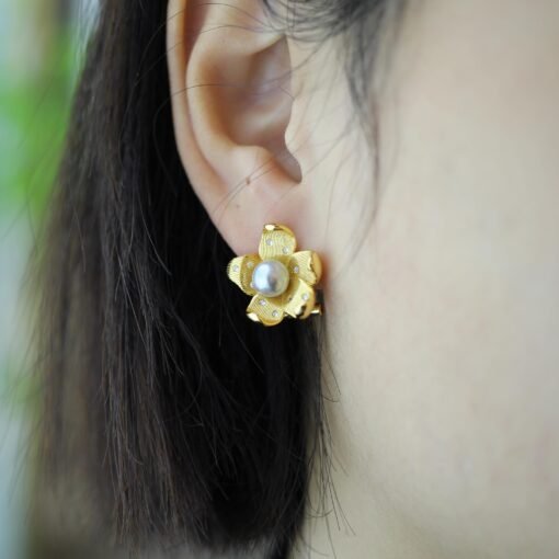 Natural Seawater Pearl Studs Earrings Gold Plated s925 Silver|Floral Pearl Stud|Dainty Petal Pearl Studs Earrings|6mm pearlUnique pearl stud - Image 4