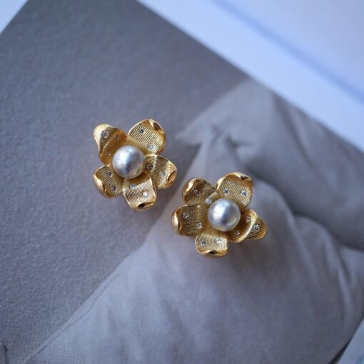 Natural Seawater Pearl Studs Earrings Gold Plated s925 Silver|Floral Pearl Stud|Dainty Petal Pearl Studs Earrings|6mm pearlUnique pearl stud - Image 2
