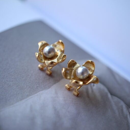 Natural Seawater Pearl Studs Earrings Gold Plated s925 Silver|Floral Pearl Stud|Dainty Petal Pearl Studs Earrings|6mm pearlUnique pearl stud - Image 7