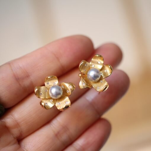 Natural Seawater Pearl Studs Earrings Gold Plated s925 Silver|Floral Pearl Stud|Dainty Petal Pearl Studs Earrings|6mm pearlUnique pearl stud - Image 6
