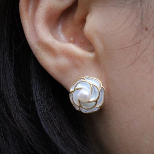 Petal Pearl studs Earring s923 silver|Unique floral pearl Earrings|Statement Pearl earring|Modern art deco stud|June Birthstone gift for her - Image 4
