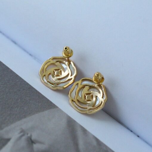 Petal Pearl studs Earring s923 silver|Unique floral pearl Earrings|Statement Pearl earring|Modern art deco stud|June Birthstone gift for her - Image 5