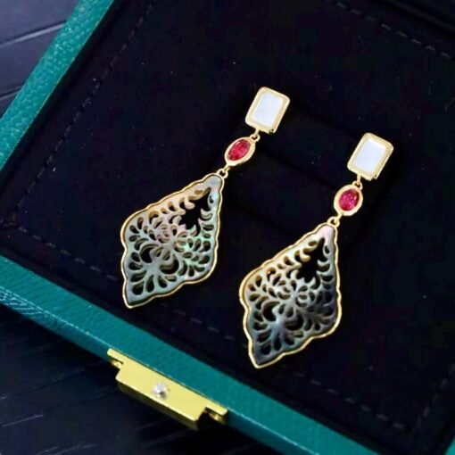 Natural Mabe Pearl Earrings with Garnet s925 Silver|Unique Vintage Mabe Pearl Jewelry|Statement Pearl Earrings|Perfect Wedding Earring