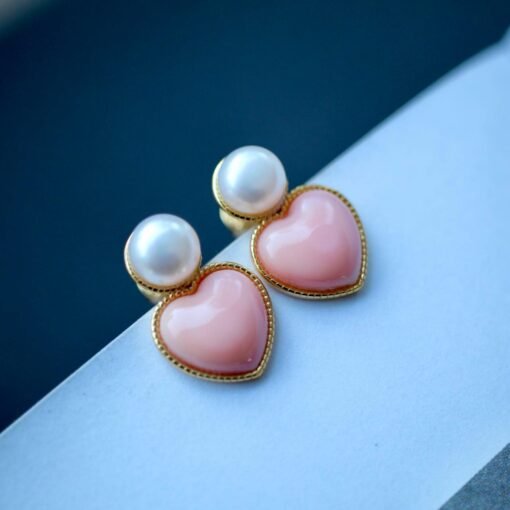 Natural Heart Pink Queen Conch Shell with pearl earring silver/Art Deco Trendy real pearl Jewelry|Unique Earring|Heart Stud Earrings